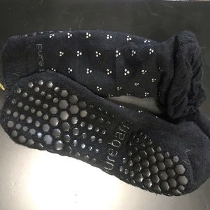 Pure barre ruffle socks